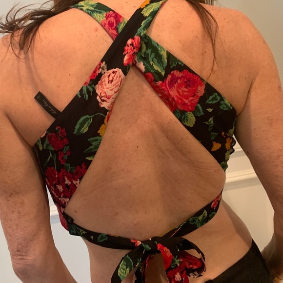 BCBG Rose Crop Top XS - Picture 2 of 4